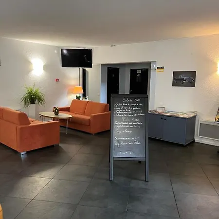 Logis & Restaurant & Bar Le Hotel 3*
