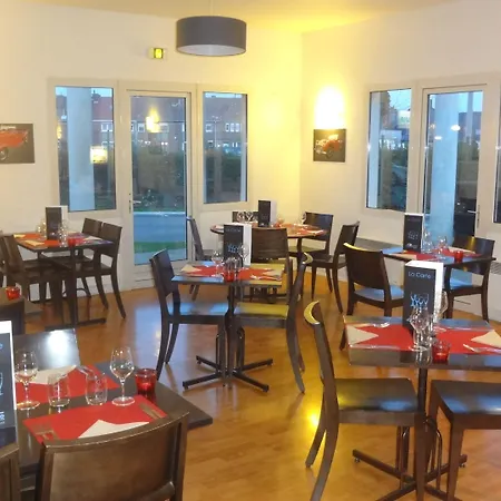Hotel Logis Hôtel&restaurant&bar Le Calais