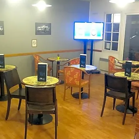 Ξενοδοχείο Logis & Restaurant & Bar Le