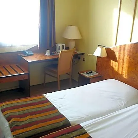 Logis & Restaurant & Bar Le Ξενοδοχείο 3*