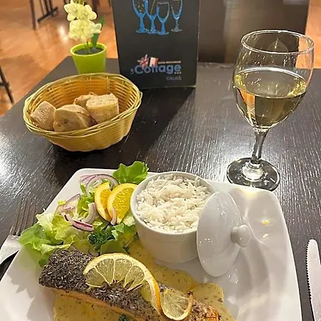 호텔 Logis & Restaurant & Bar Le