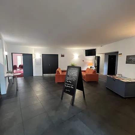 Logis & Restaurant & Bar Le 3* 칼라이스