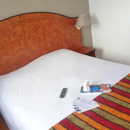 Hotel Logis 3*