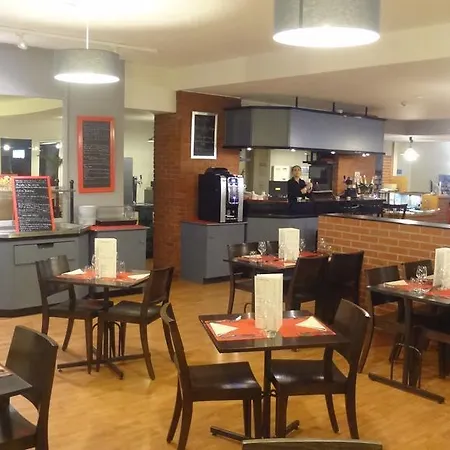 호텔 Logis & Restaurant & Bar Le 칼라이스