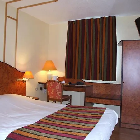 Logis & Restaurant & Bar Le
